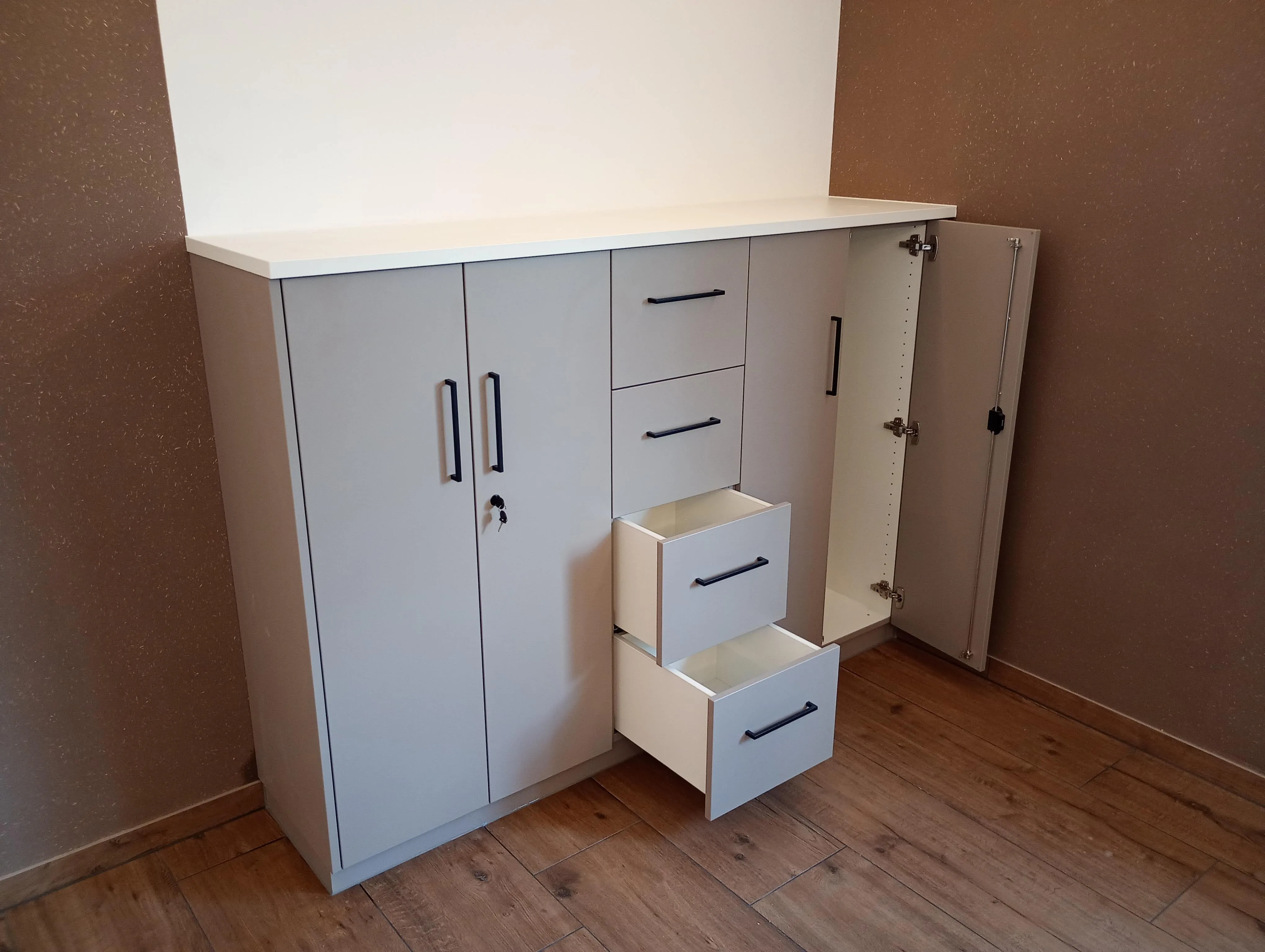 Schreinerei und Montage